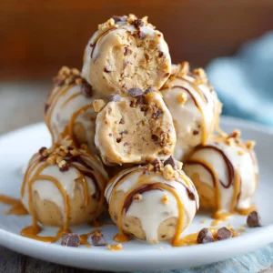 high protein frozen peanut butter Greek yogurt bites with chocolate drizzle